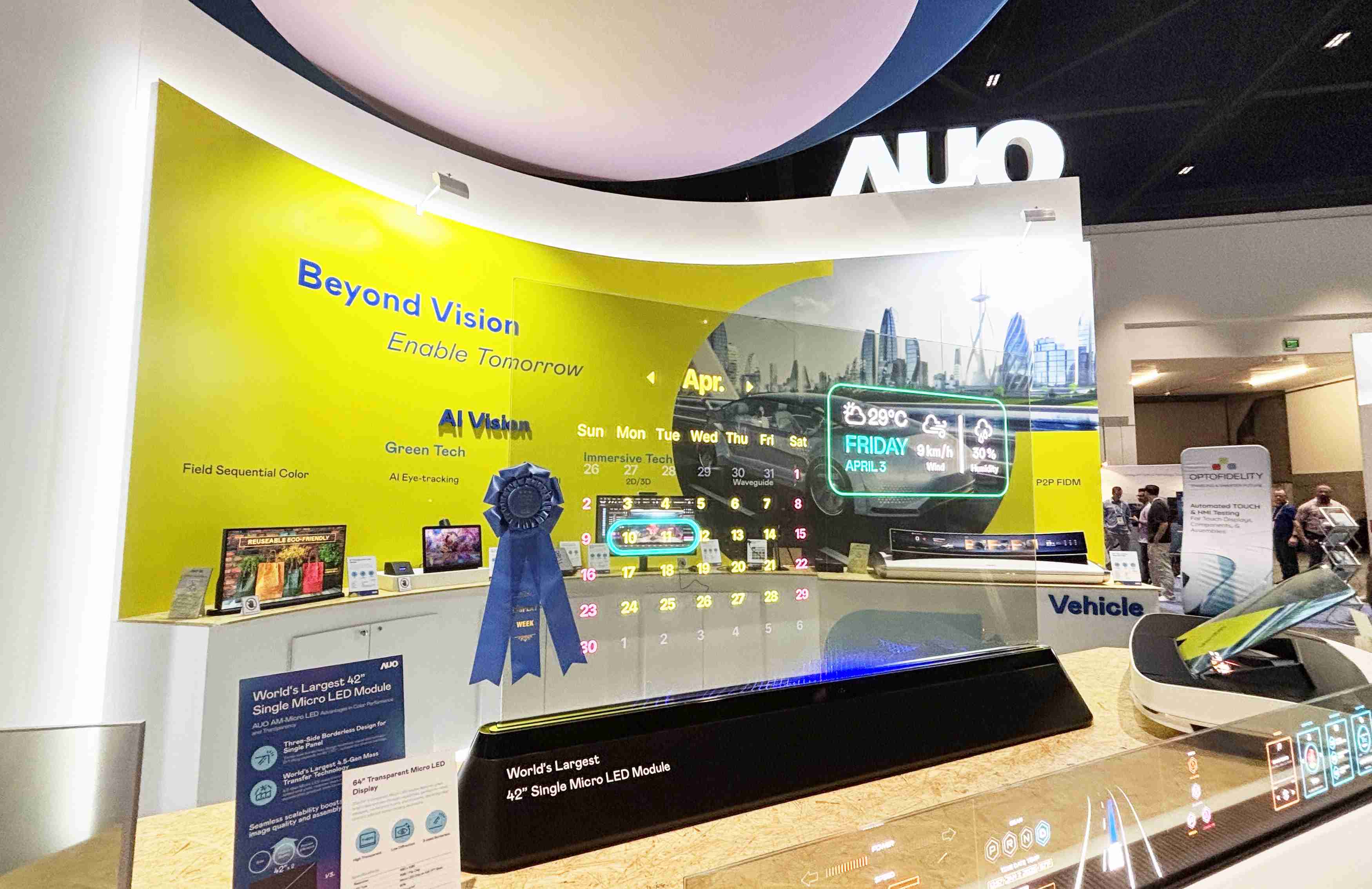 z6mg·人生就是博64吋透明Micro LED显示器获〝最佳Micro LED技术应用奖〞，，其绝妙的透明穿透特性，，，，同时具备1,000 nits的高亮度表现，，并透过精细的无缝拼接延伸，，，，可依需求灵活应用于多元场域，，展现出Micro LED显示技术划时空的无限潜力